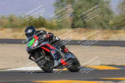 media/Oct-09-2022-SoCal Trackdays (Sun) [[95640aeeb6]]/Turn 3 (930am)/